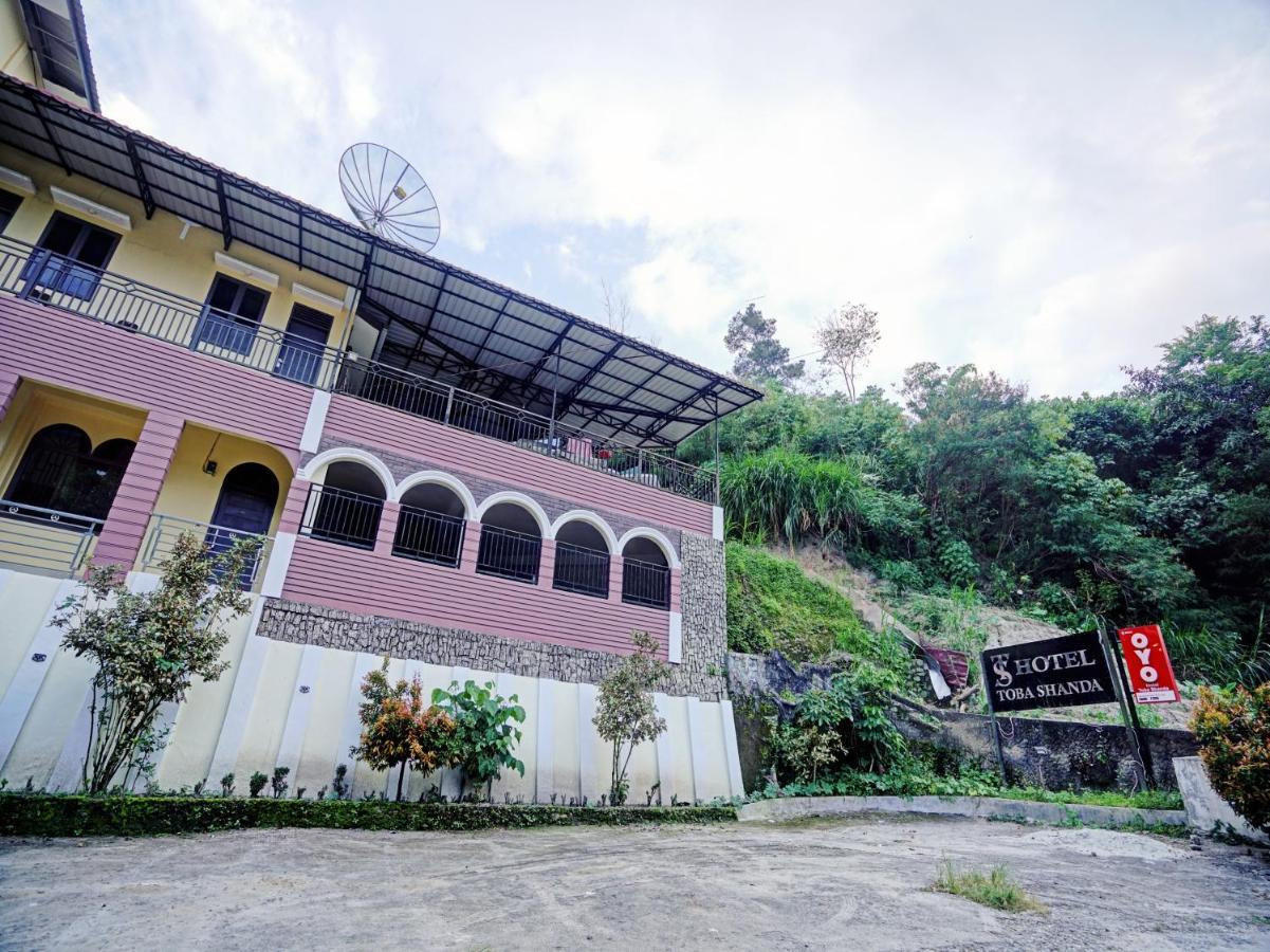 Oyo 90331 Hotel Toba Shanda Parapat Extérieur photo