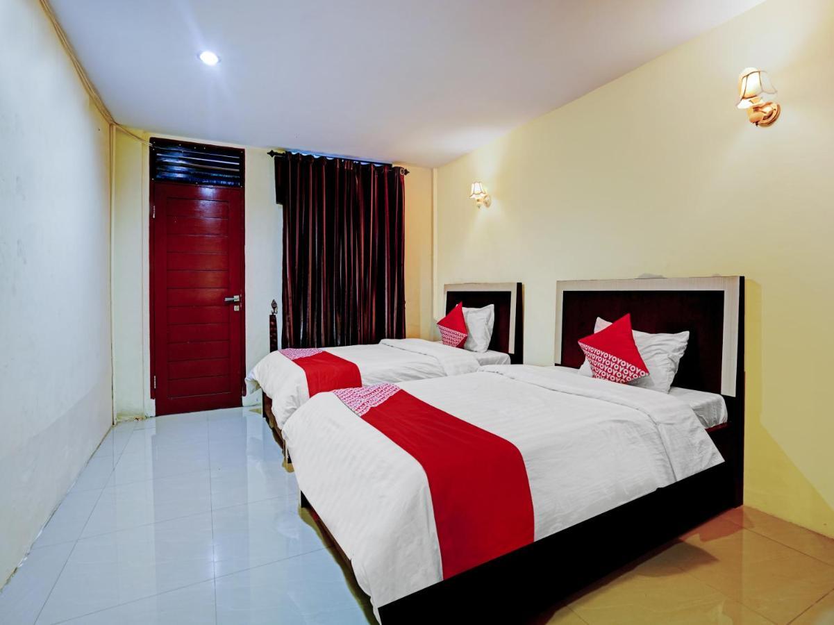 Oyo 90331 Hotel Toba Shanda Parapat Extérieur photo