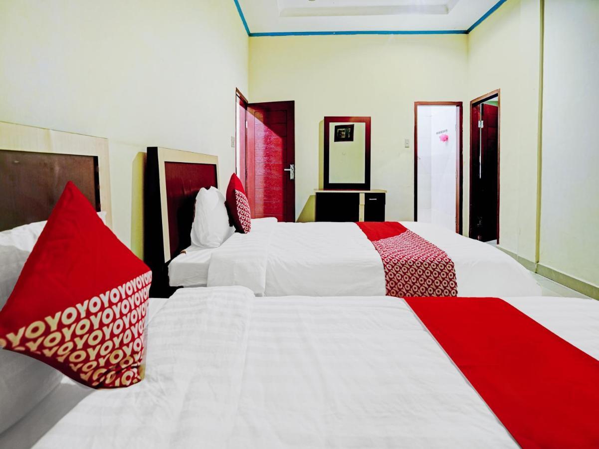 Oyo 90331 Hotel Toba Shanda Parapat Extérieur photo