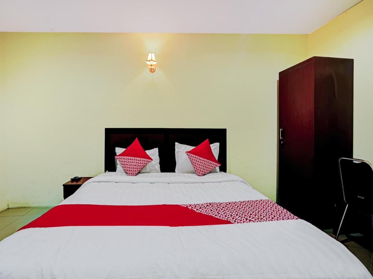 Oyo 90331 Hotel Toba Shanda Parapat Extérieur photo