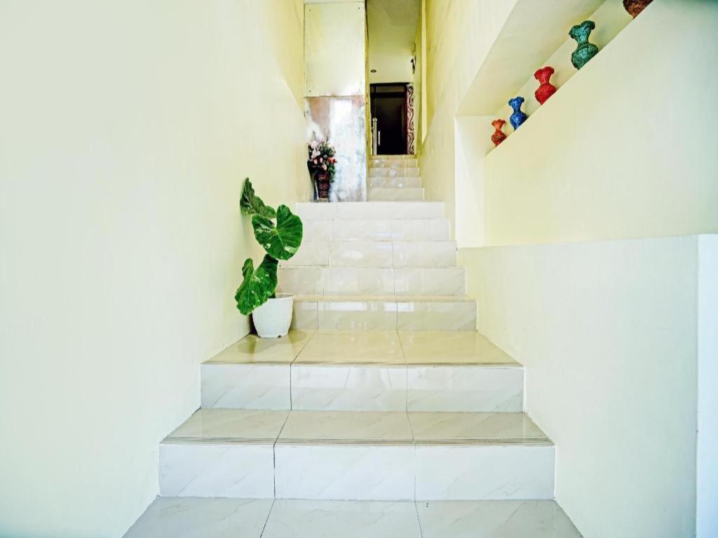 Oyo 90331 Hotel Toba Shanda Parapat Extérieur photo